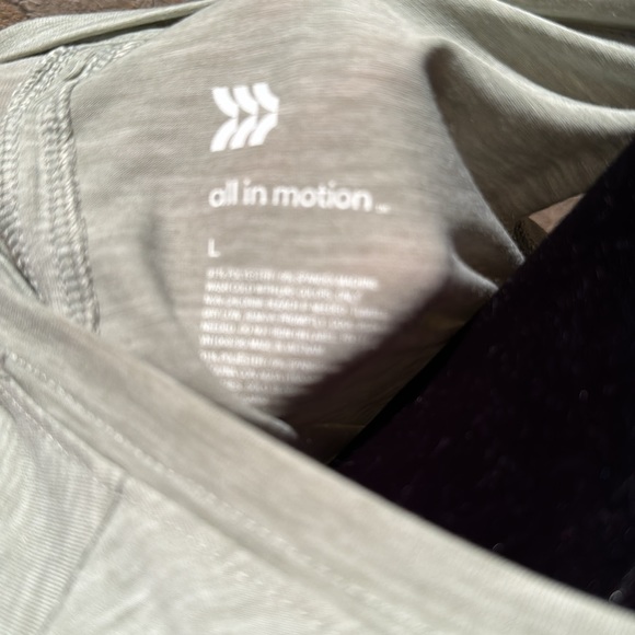 NEW NWOT All in Motion Cropped Sleeveless Tank Muscle Shirt L Large Mint Green - Picture 3 of 3